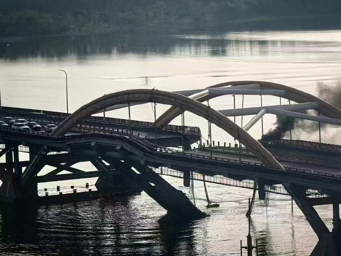 北京潮白河大桥主跨坍塌，官方通报事故直接原因